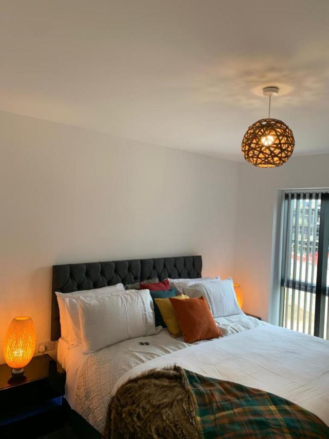 Lakeside 2 Bed Luxury Apartment No Parties No Events Early Check-In Late Check- Out Allowed West Thurrock Exterior photo